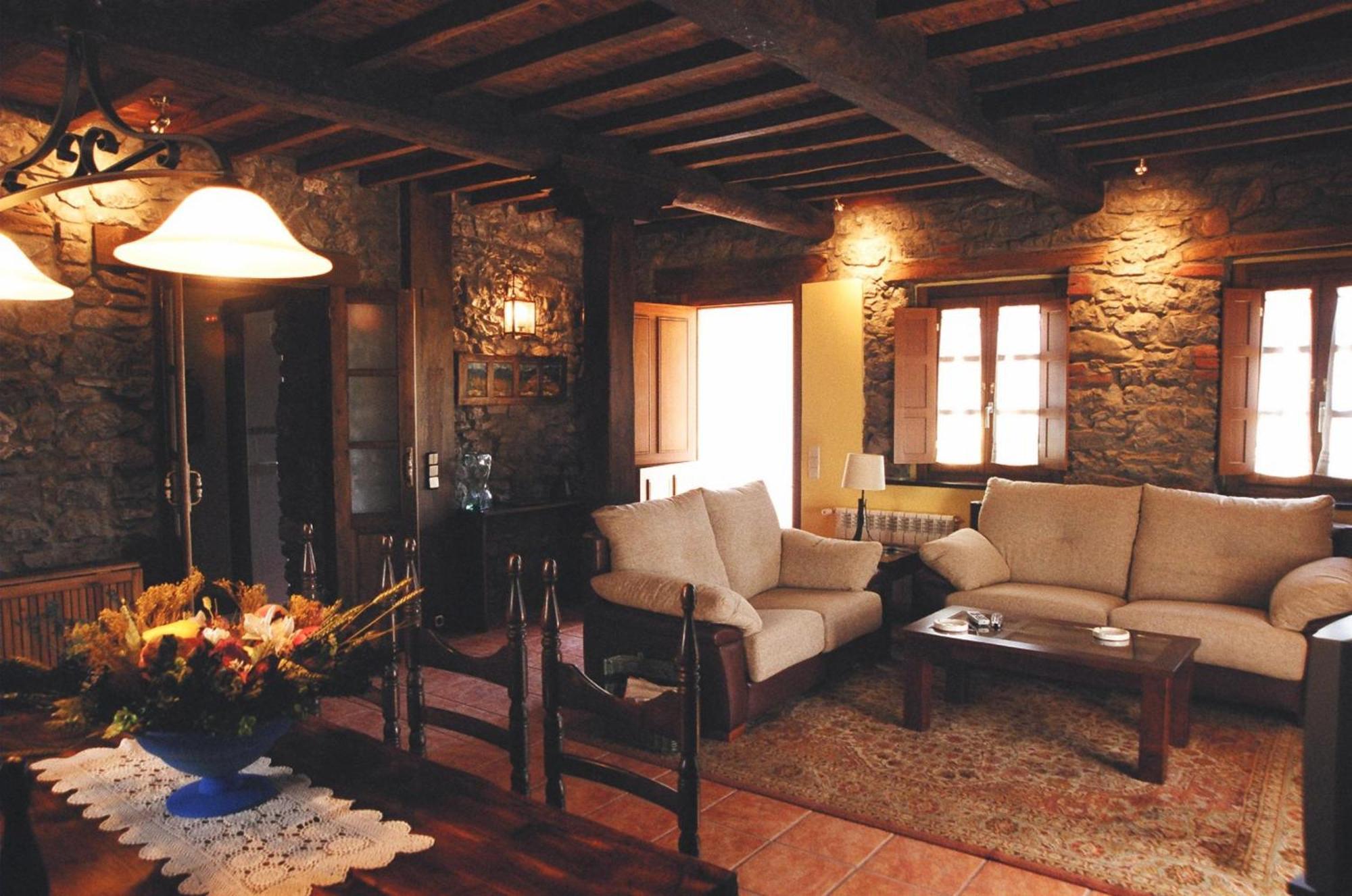 Hotel Casa De Aldea La Pumariega Caces Esterno foto